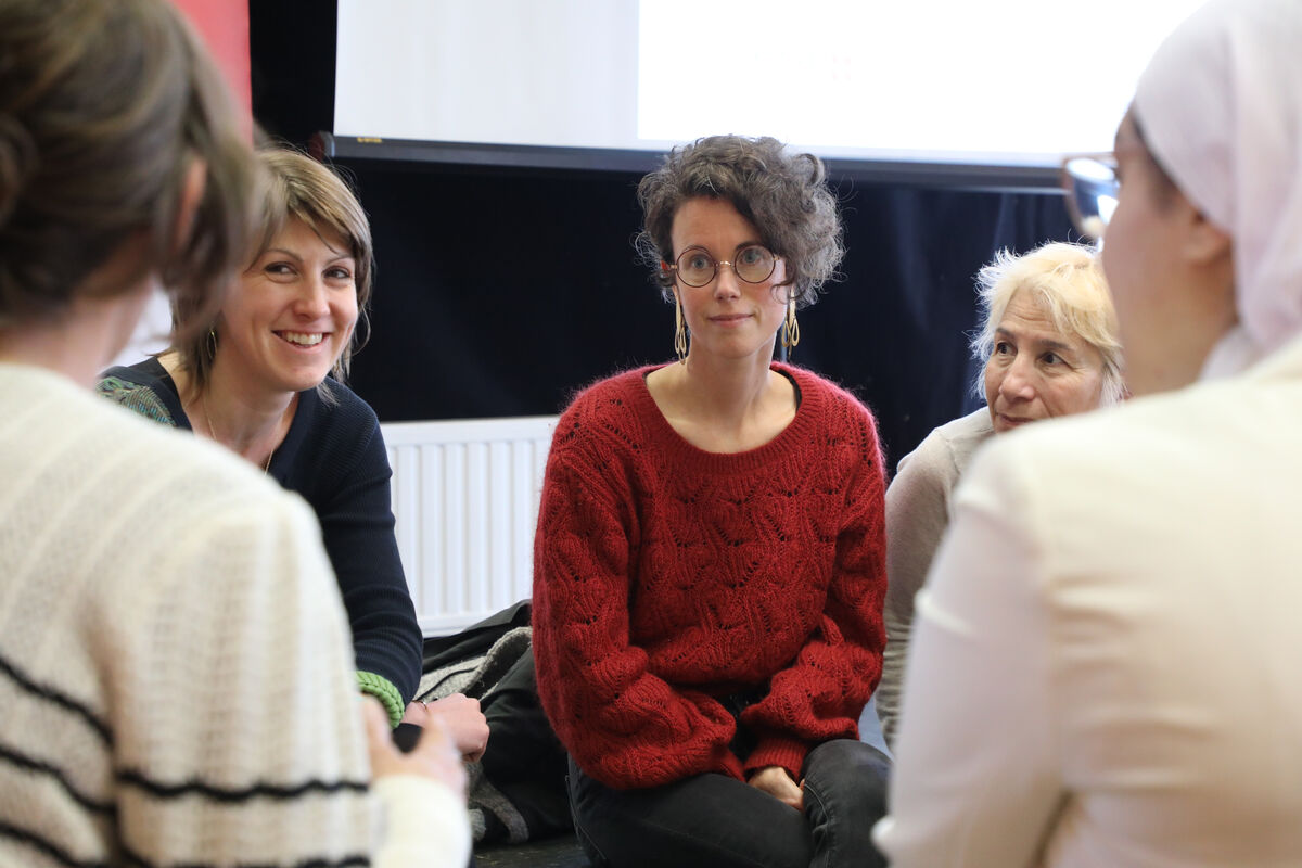 Des femmes échangent et participent à un atelier autour de l'entreprenariat lors de l'édition 2024 de "Elle et EntrepreneurE"